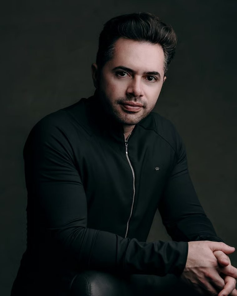 Dr. Renan Bosio, autor do e-book Fórmulas Manipuladas